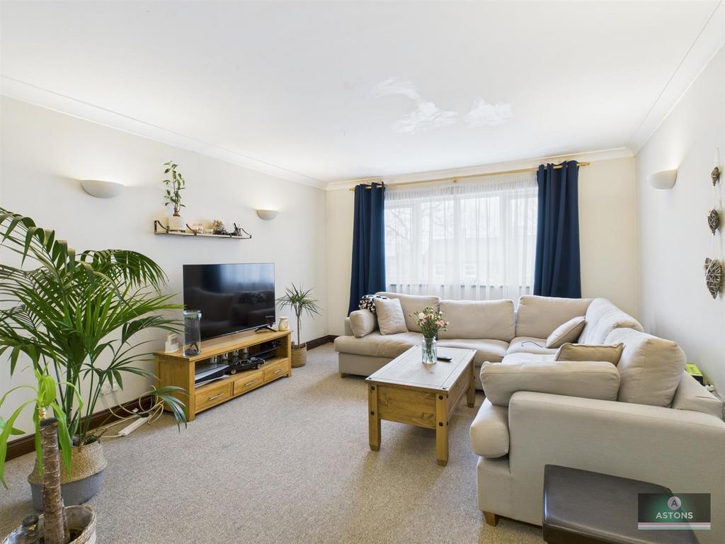 CAM02202 G0-PR0527-STILL007.jpg