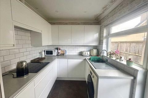 2 bedroom bungalow for sale, Falmouth TR11