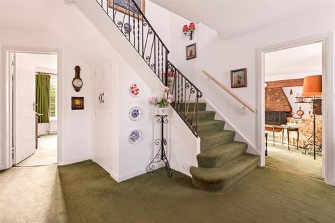4 bedroom detached house for sale, Sea Lane, Ferring, Worthing, West Sussex, BN12