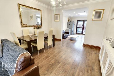 5 bedroom end of terrace house for sale, Fullwell Avenue, Barkingside