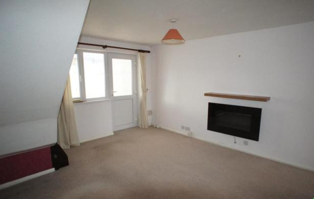 33 Eggesford - Livin