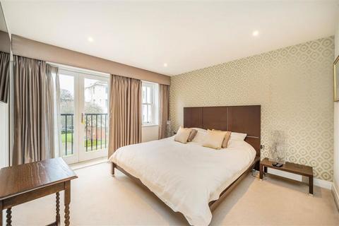 undefined, Havilland Mews, London W12