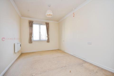 2 bedroom flat for sale, Queen Street, Ramsgate