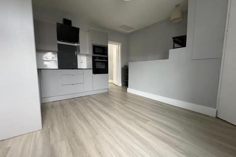 undefined, Treharris Street, Cardiff CF24