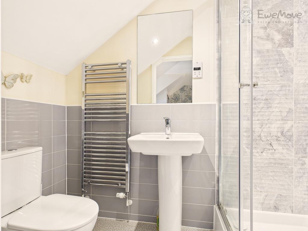 Ewemove south molton ensuite