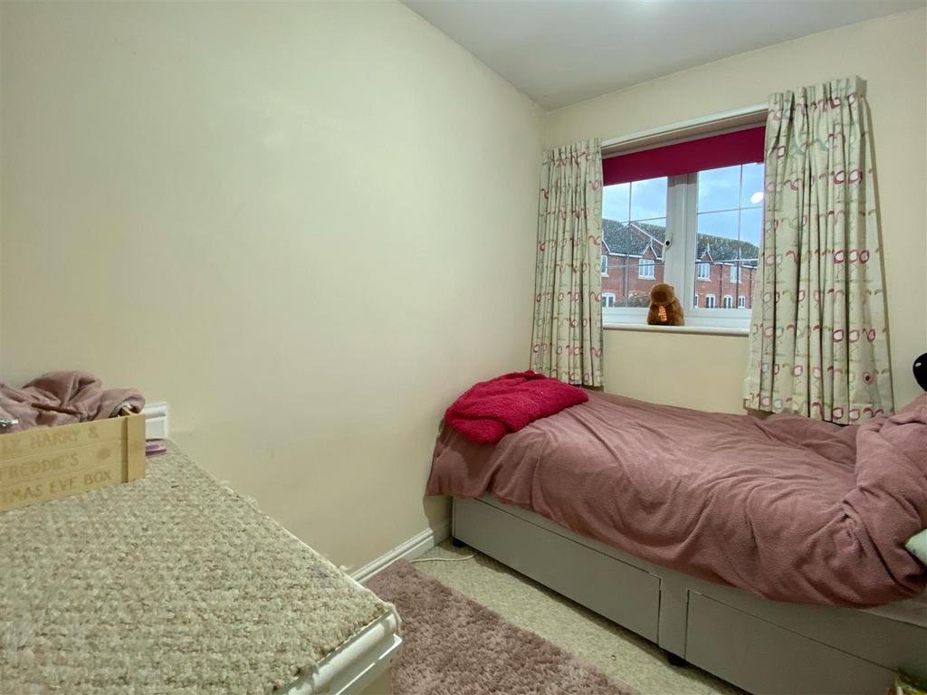 Bedroom 2.jpg