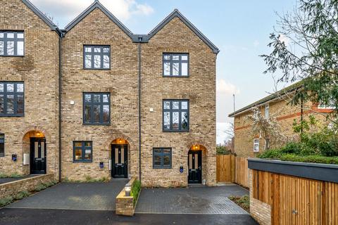 Haling Park Road, South Croydon