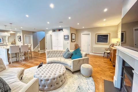 undefined, Ty Celyn, 51 Broadway, Cowbridge, Vale of Glamorgan CF71 7EX