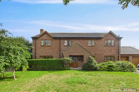 4 bedroom detached house for sale, Fair View, Hull HU12