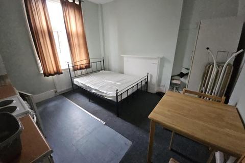 House share to rent, Caledonian Road, London