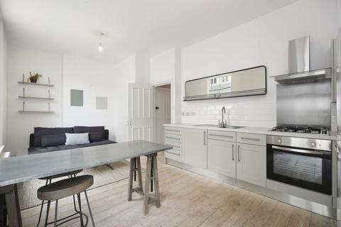 2 bedroom flat to rent, Elgin Crescent, London W11