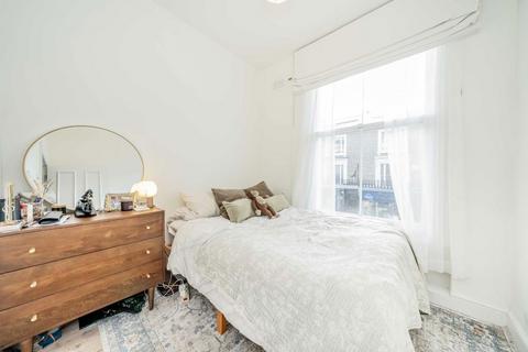 2 bedroom flat to rent, Elgin Crescent, London W11
