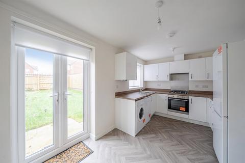 4 bedroom semi-detached house to rent, Harviston Avenue, NG4