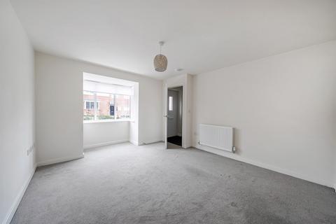 4 bedroom semi-detached house to rent, Harviston Avenue, NG4