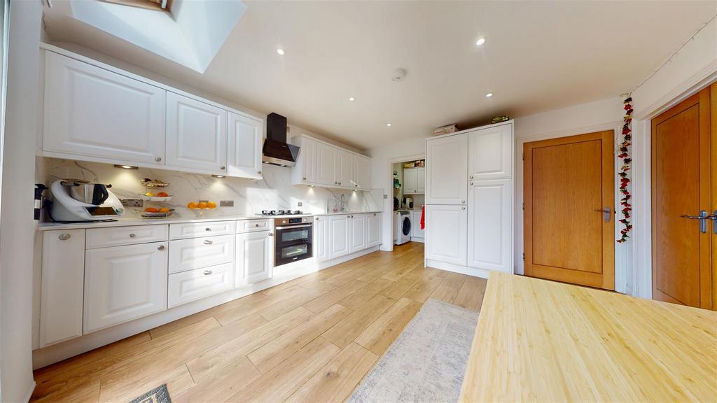 Kitchen dining room