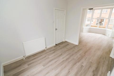 2 bedroom terraced house for sale, Queen Street, Rushden NN10