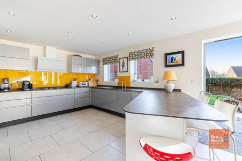 5 bedroom detached house for sale, St Leonards, Exeter