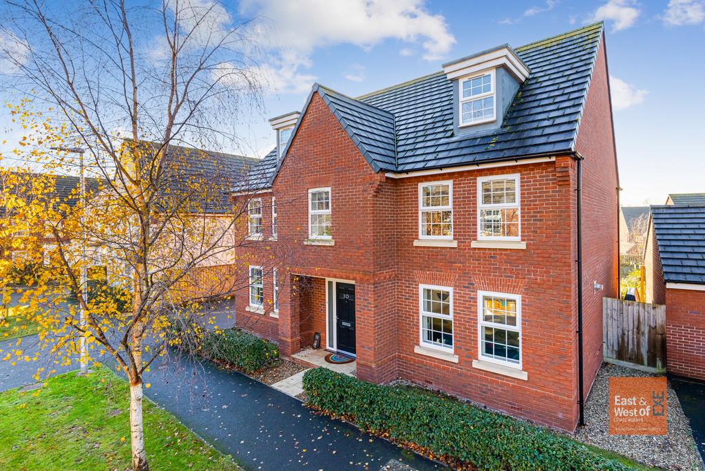 A03 - 10 Veysey Close, Exeter - 251203