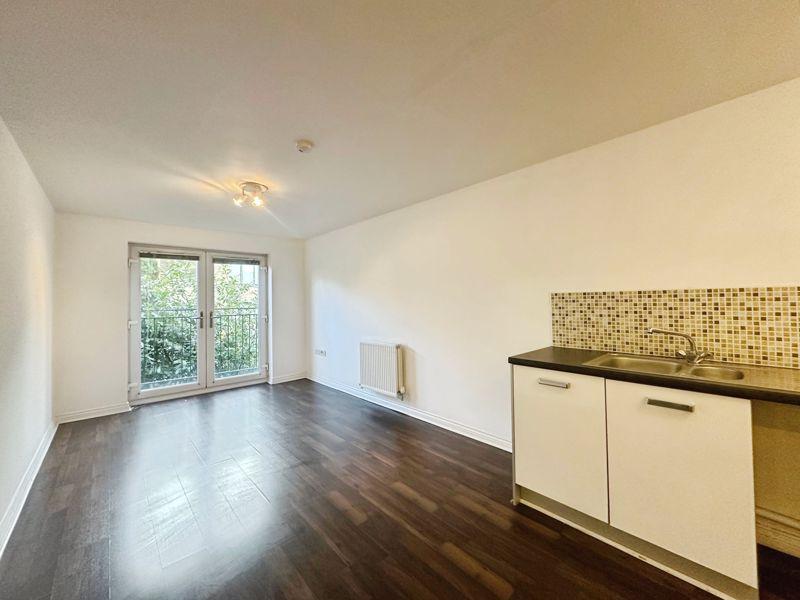 Lounge/Kitchen