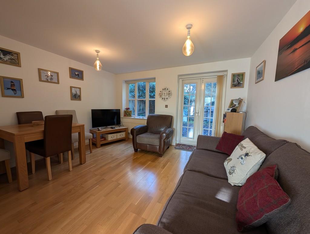 Pxl 20251202 103138294