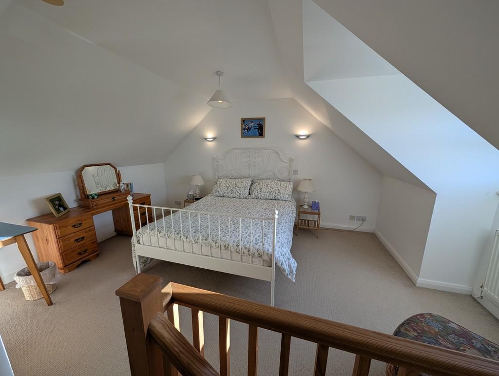 Pxl 20251202 103304461