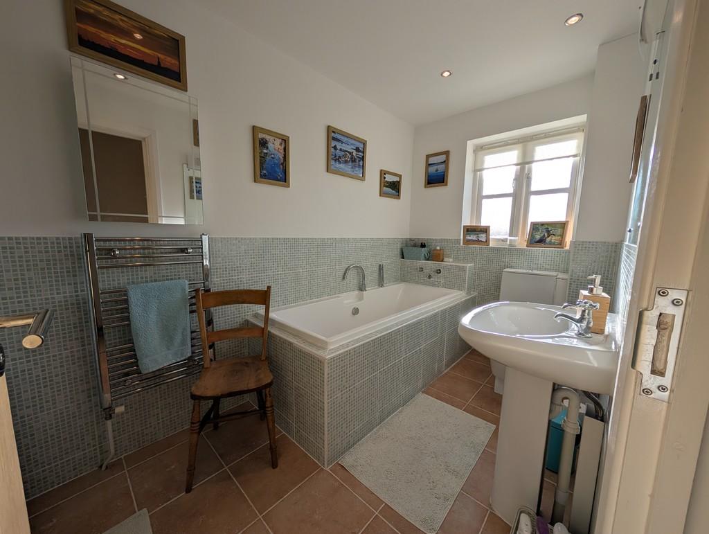 Pxl 20251202 103242366