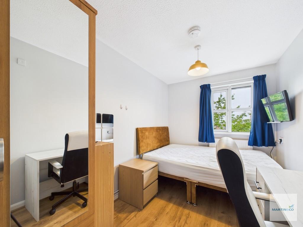 Cam03394 g0 pr0355 still014