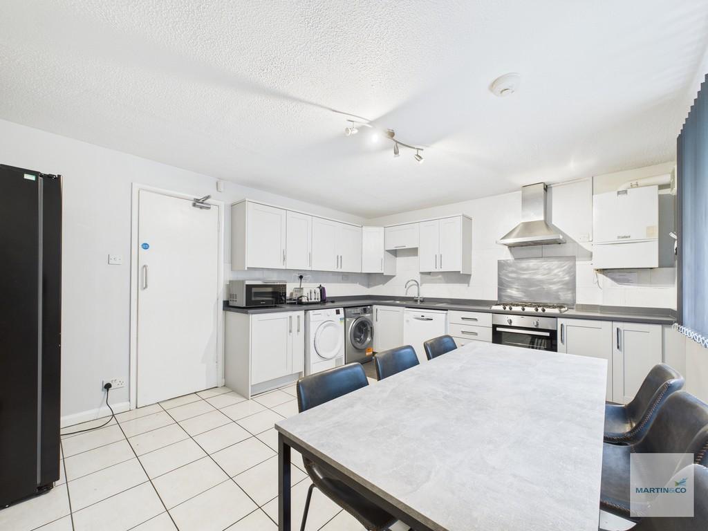 Cam03394 g0 pr0355 still002