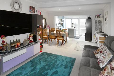 undefined, Larkspur Close, Littlehampton BN17