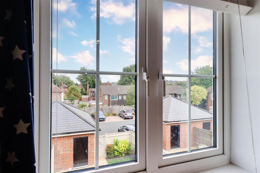 Bed 3 window view-Edit.png