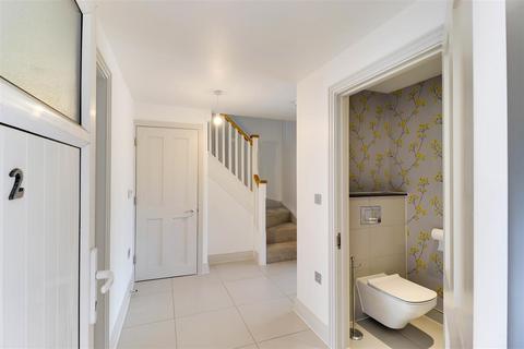 4 bedroom house to rent, Carroll Place, Guildford GU2