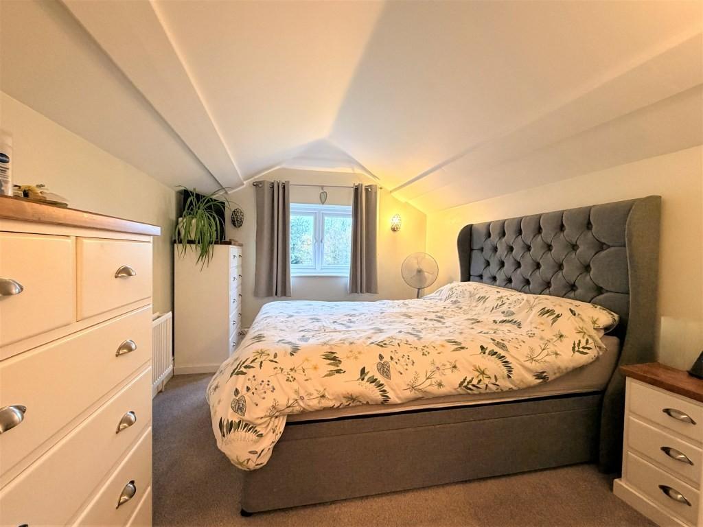 Principal bedroom