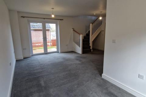 3 bedroom semi-detached house to rent, Tithebarn Way, Exeter