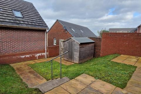 3 bedroom semi-detached house to rent, Tithebarn Way, Exeter