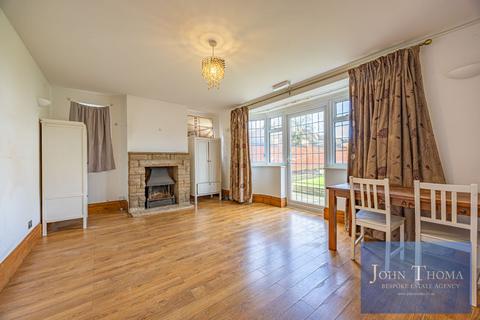 4 bedroom property for sale, Manor Road, Chigwell IG7