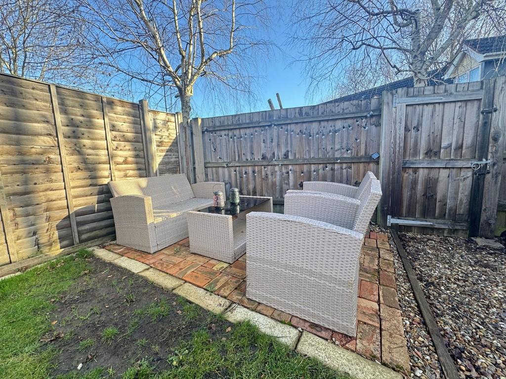 Garden Rear Patio