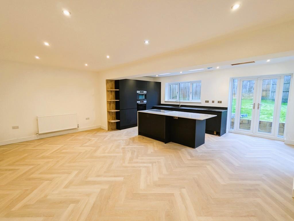 Pxl 20251112 100948180