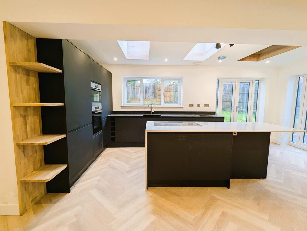 Pxl 20251112 101055510