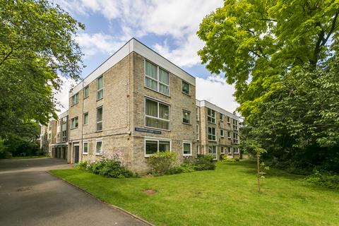 2 bedroom flat to rent, Clarendon Court, Kew Gardens Road, Kew, Richmond, Surrey TW9