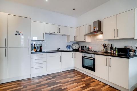 undefined, King Street, Twickenham TW1