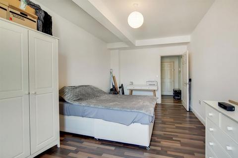 undefined, King Street, Twickenham TW1