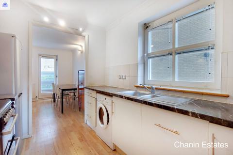 undefined, Queen Of Denmark Court, Surrey Quays SE16