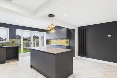 3 bedroom semi-detached house for sale, Lechlade Road, Birmingham B43