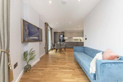 2 bedroom flat to rent, York Road, London SW11