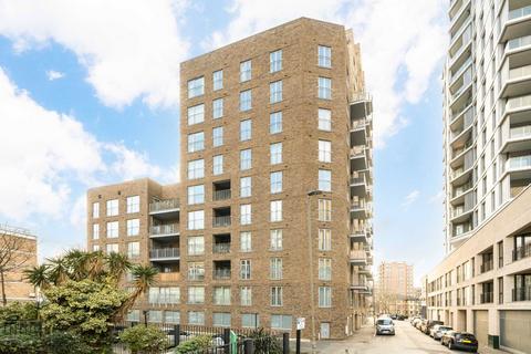 2 bedroom flat to rent, York Road, London SW11
