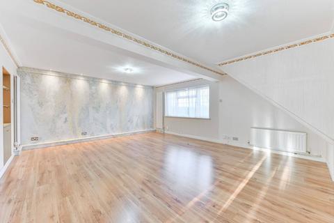 undefined, Parklands Way, Worcester Park, KT4
