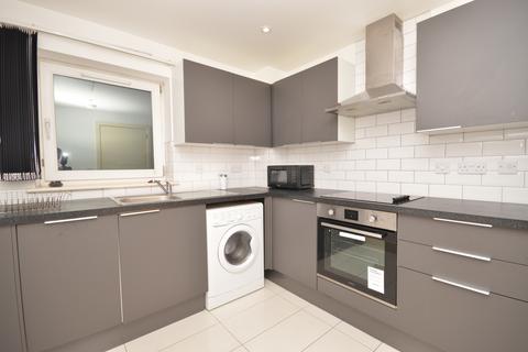 3 bedroom flat to rent, Venus House, 160 Westferry Road, E14 3SF