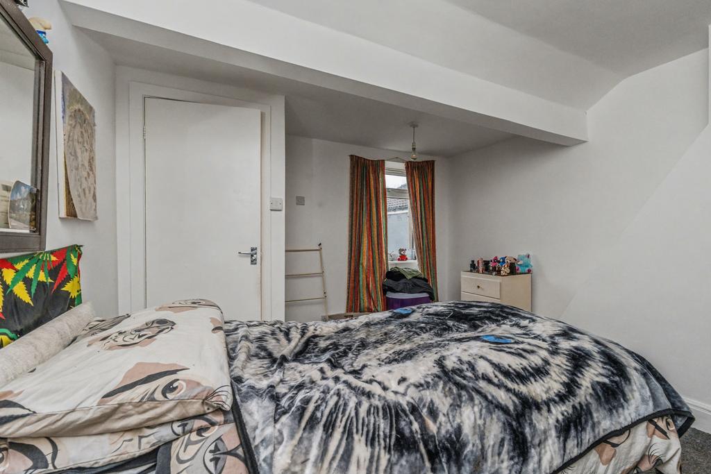 20251211033336 SD45351 KXkb4.jpg