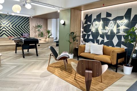 undefined, Great West Road