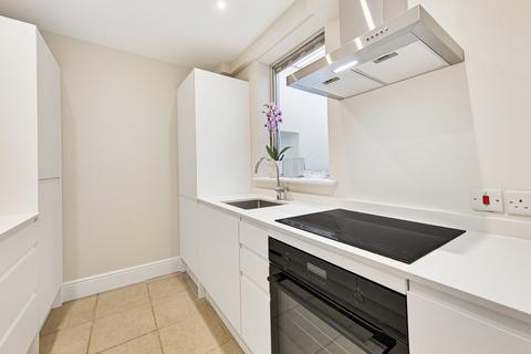 undefined, Kinnerton Yard, Knightsbridge, London